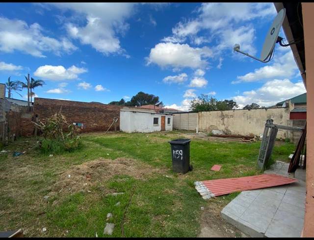 5 BEDROOM HOUSE FOR SALE IN SPRINGS CENTRAL